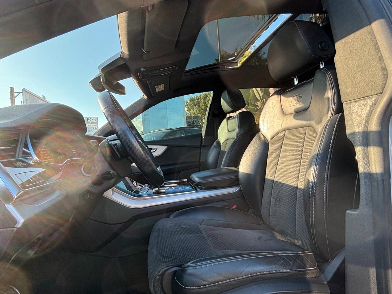 Audi Q8 SUV 45 TDI quattro tiptronic S line edition