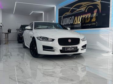 Jaguar XE 2.0 D 240 CV AWD aut. R-Sport