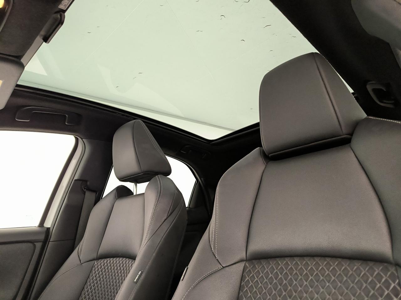 Toyota Yaris 1.5h lounge