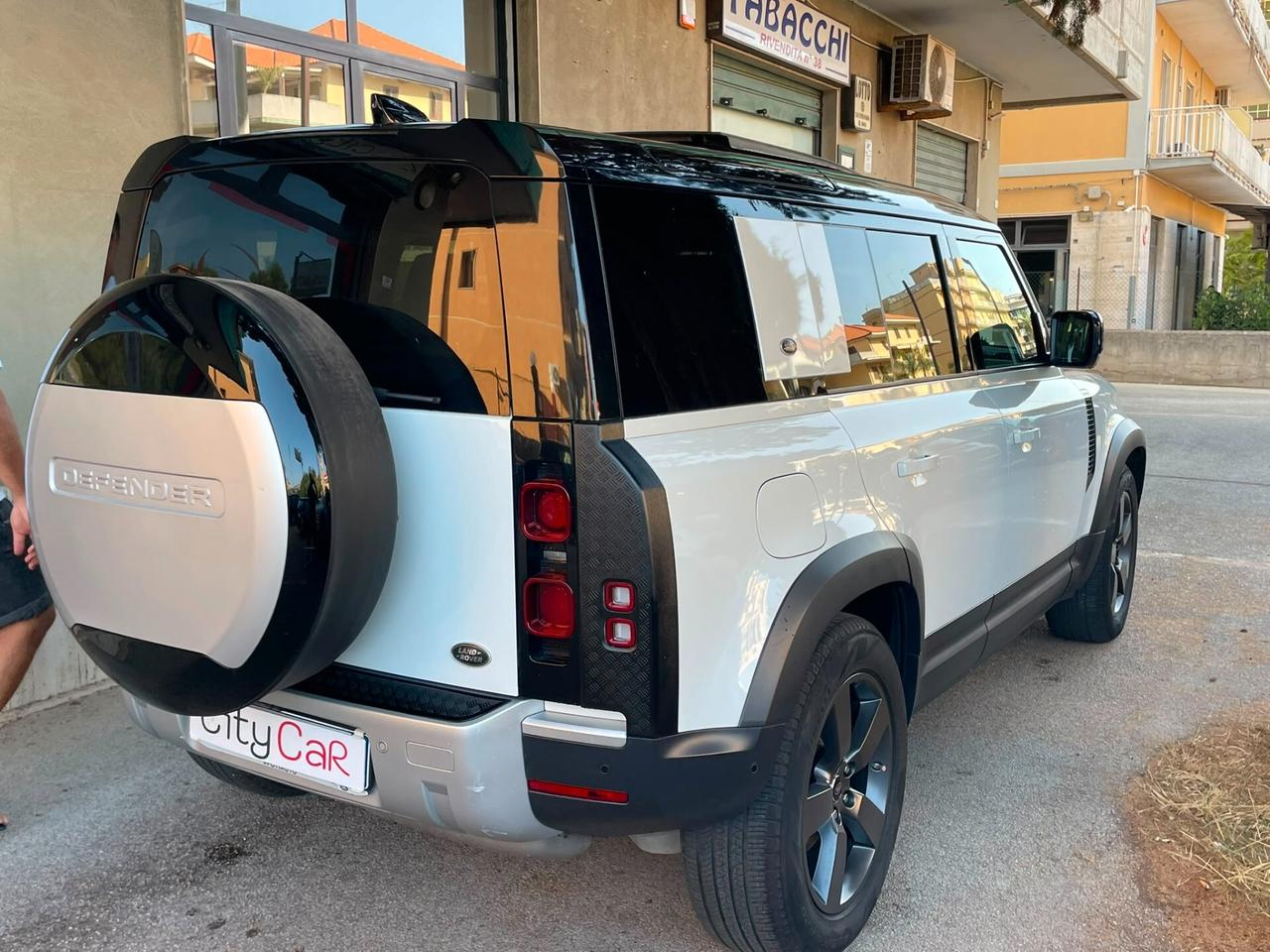 Land Rover Defender 110 2.0 SD4 240CV AWD Auto HSE
