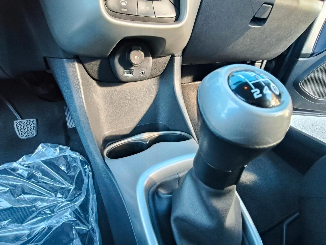 Toyota Aygo Connect 1.0 VVT-i 72 CV 5 porte x-play