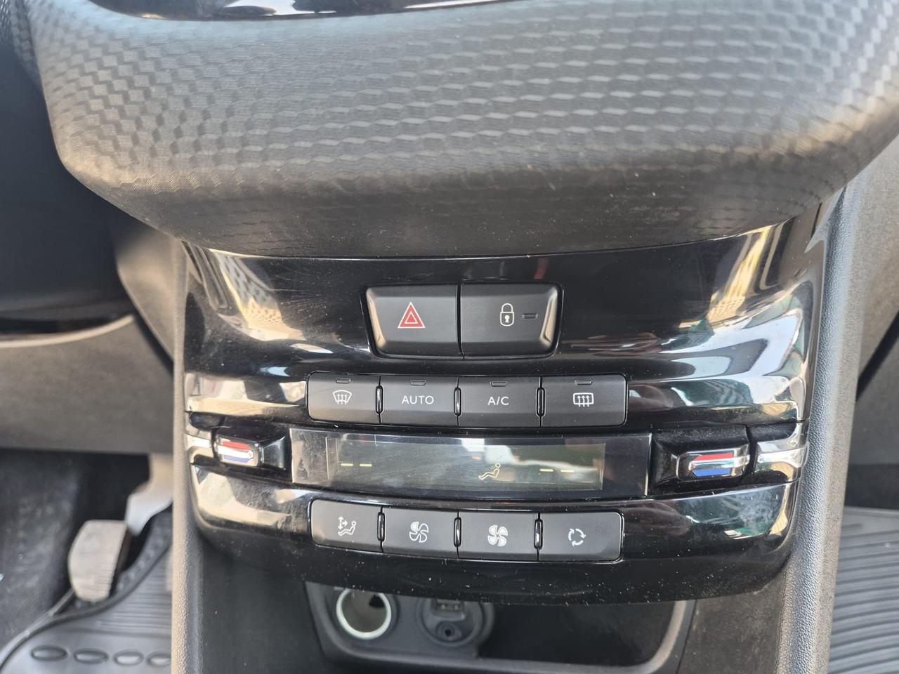 Peugeot 208 BlueHDi 100 5 porte Allure