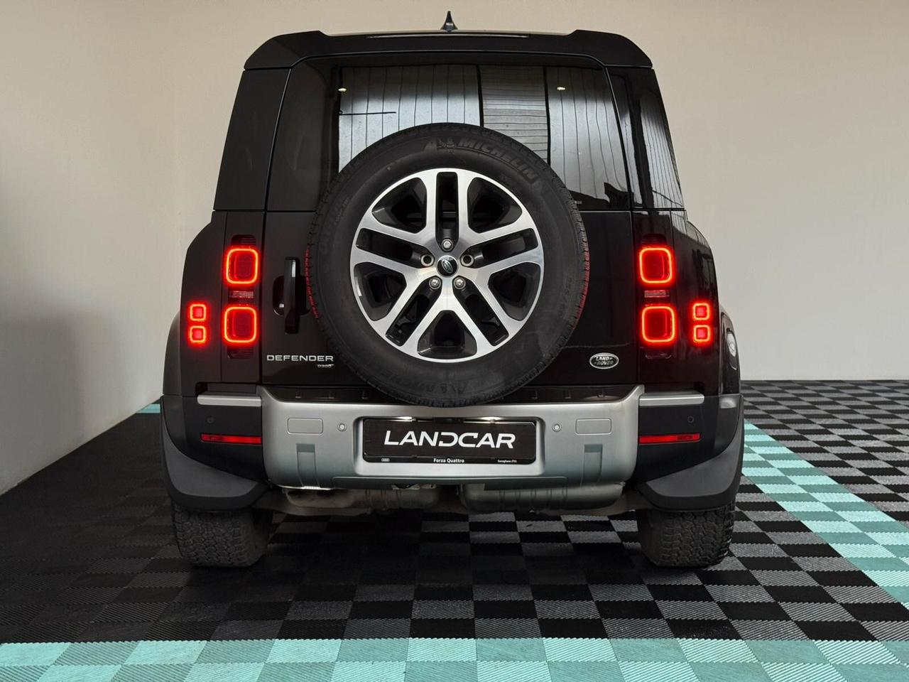 Land Rover Defender 90 3.0D I6 300 CV AWD Auto HSE