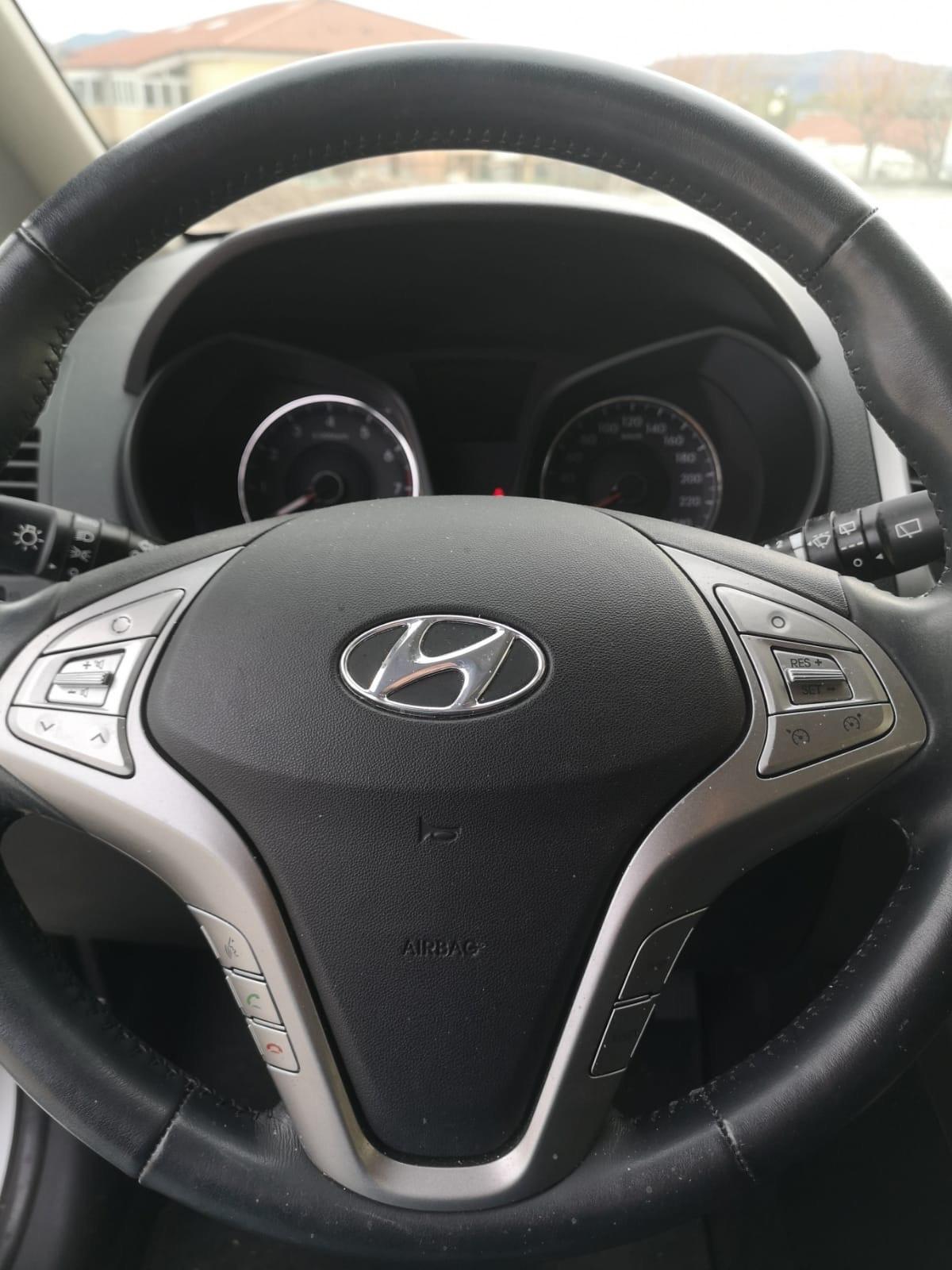 Hyundai i20 1.6 benz 124 CV - 2016