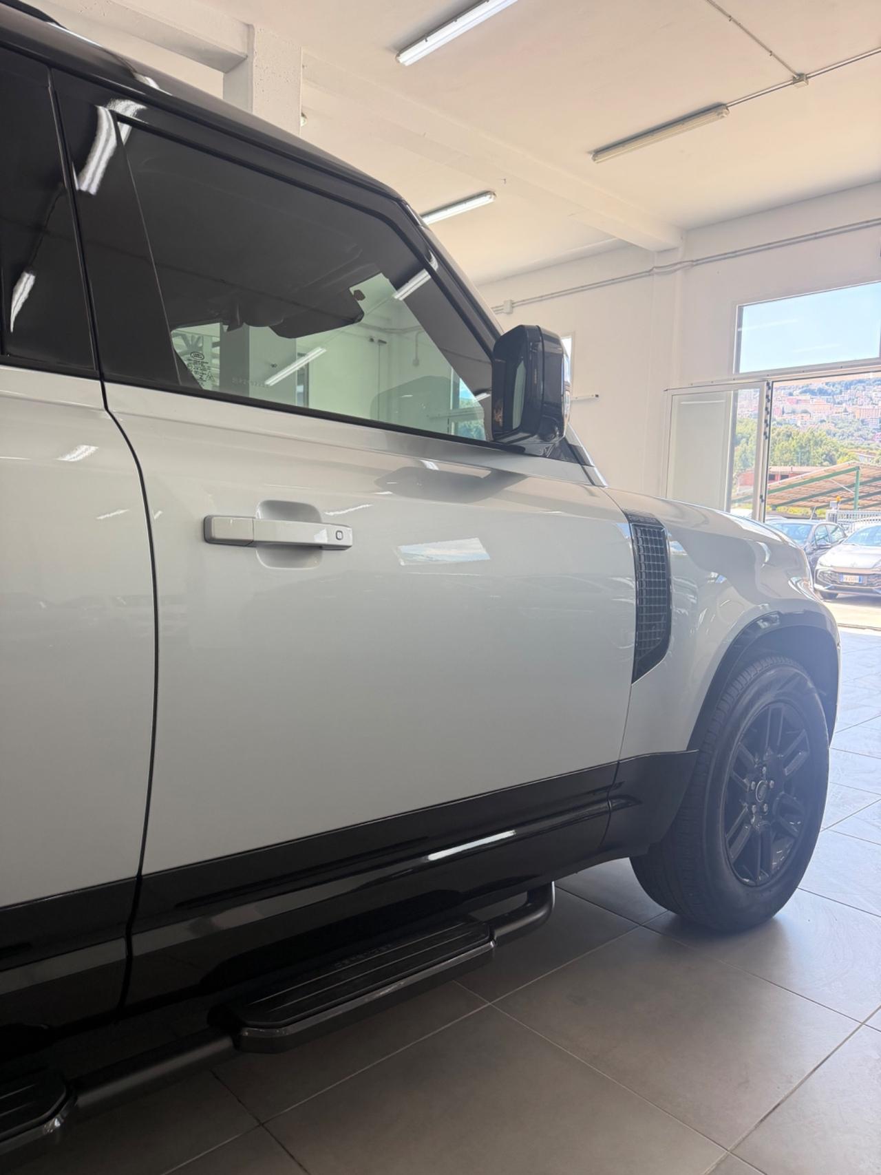 Land Rover Defender 250 CV X-Dynamic SE FINANZIABILE
