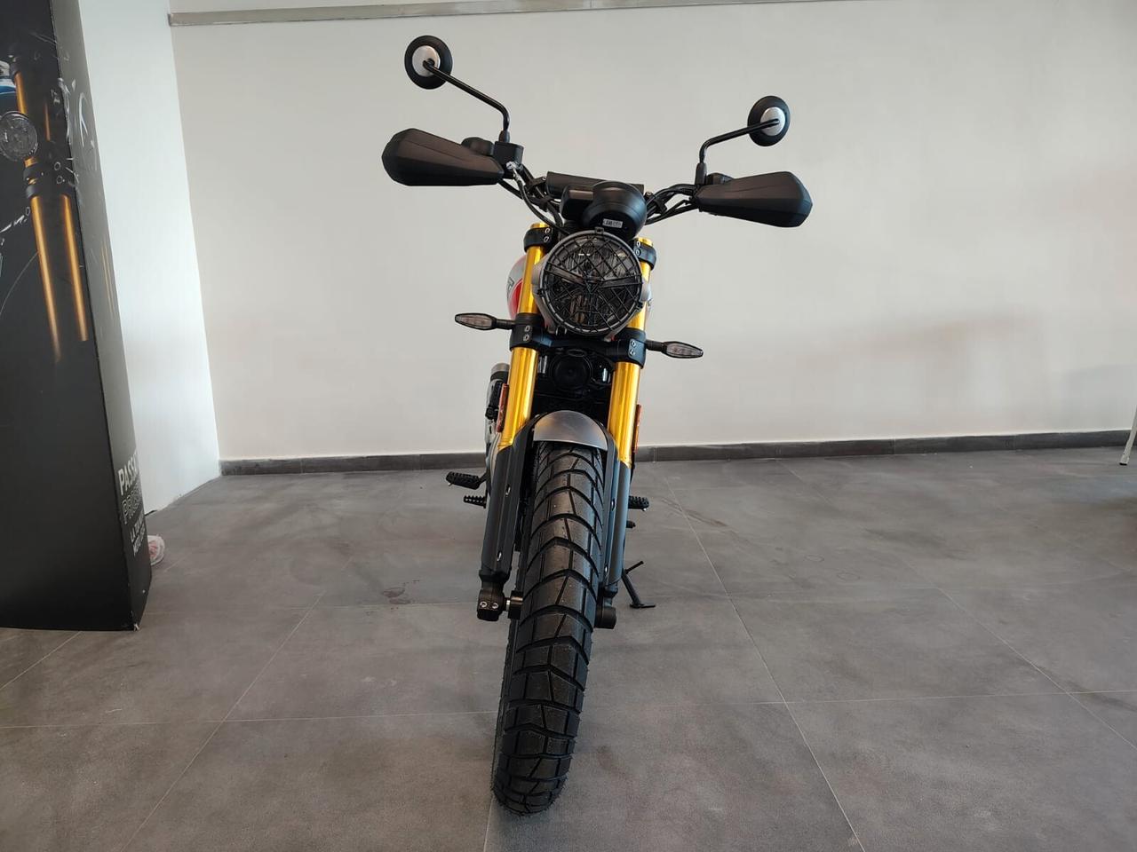 Triumph Tracker 400