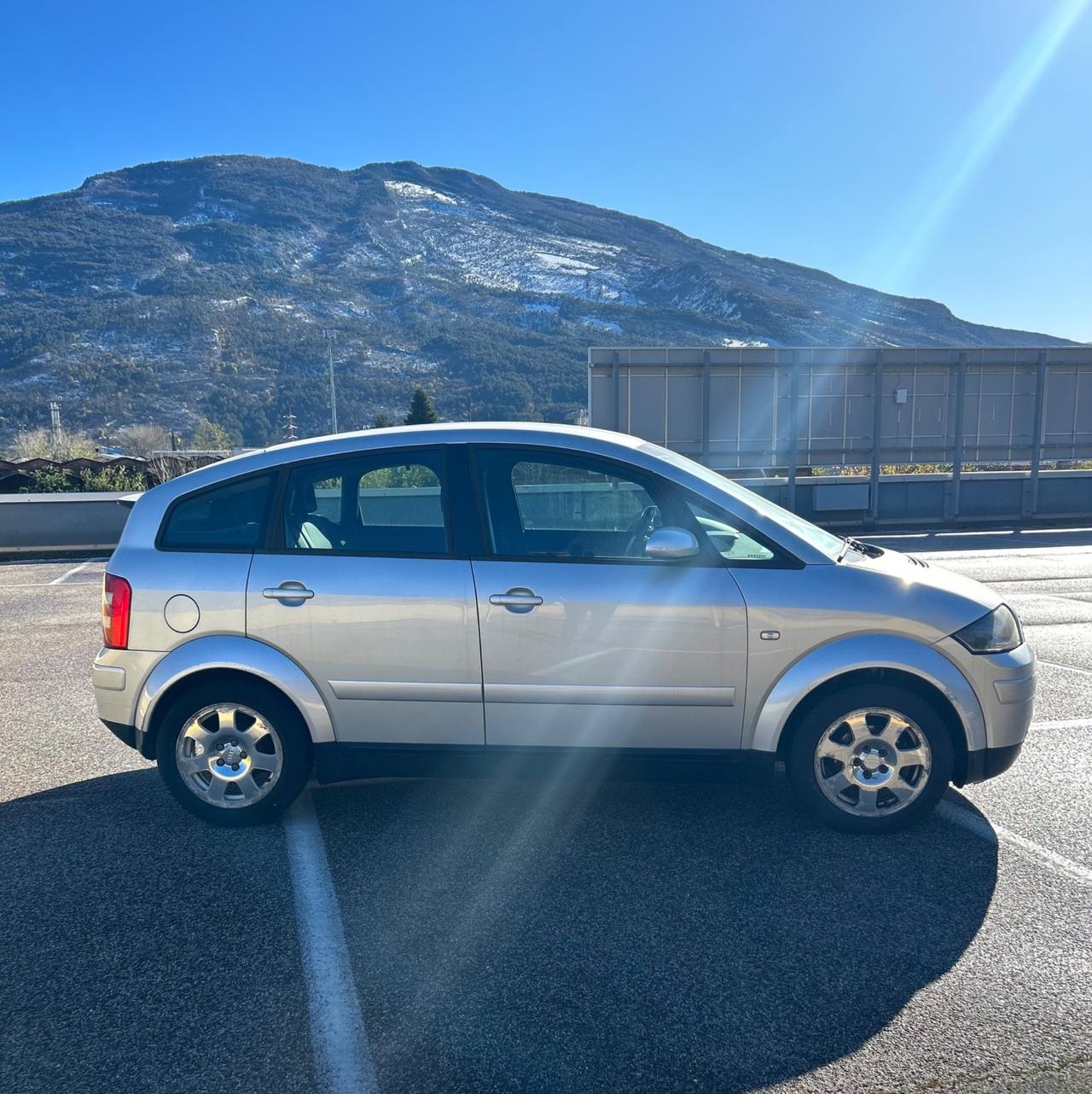 Audi A2 1.4 Neopatentati