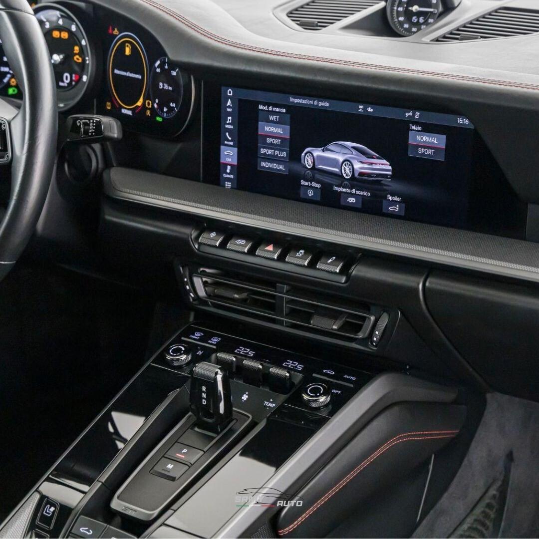 Porsche 911 Carrera 4S