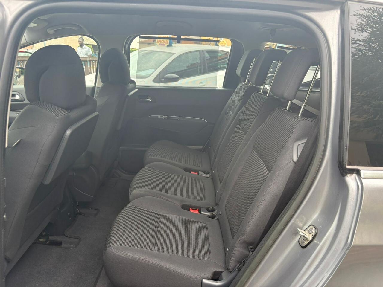 Peugeot 5008 BlueHDi 120 EAT6 S&S Active