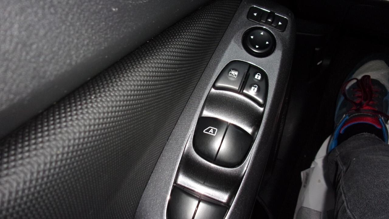 Nissan Juke 1.0 DIG-T 114 CV Acenta