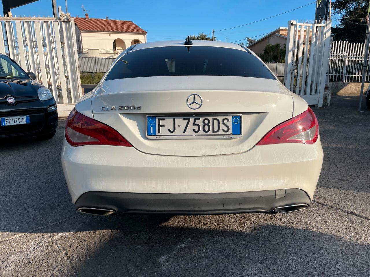 Mercedes-benz CLA 200 d Premium