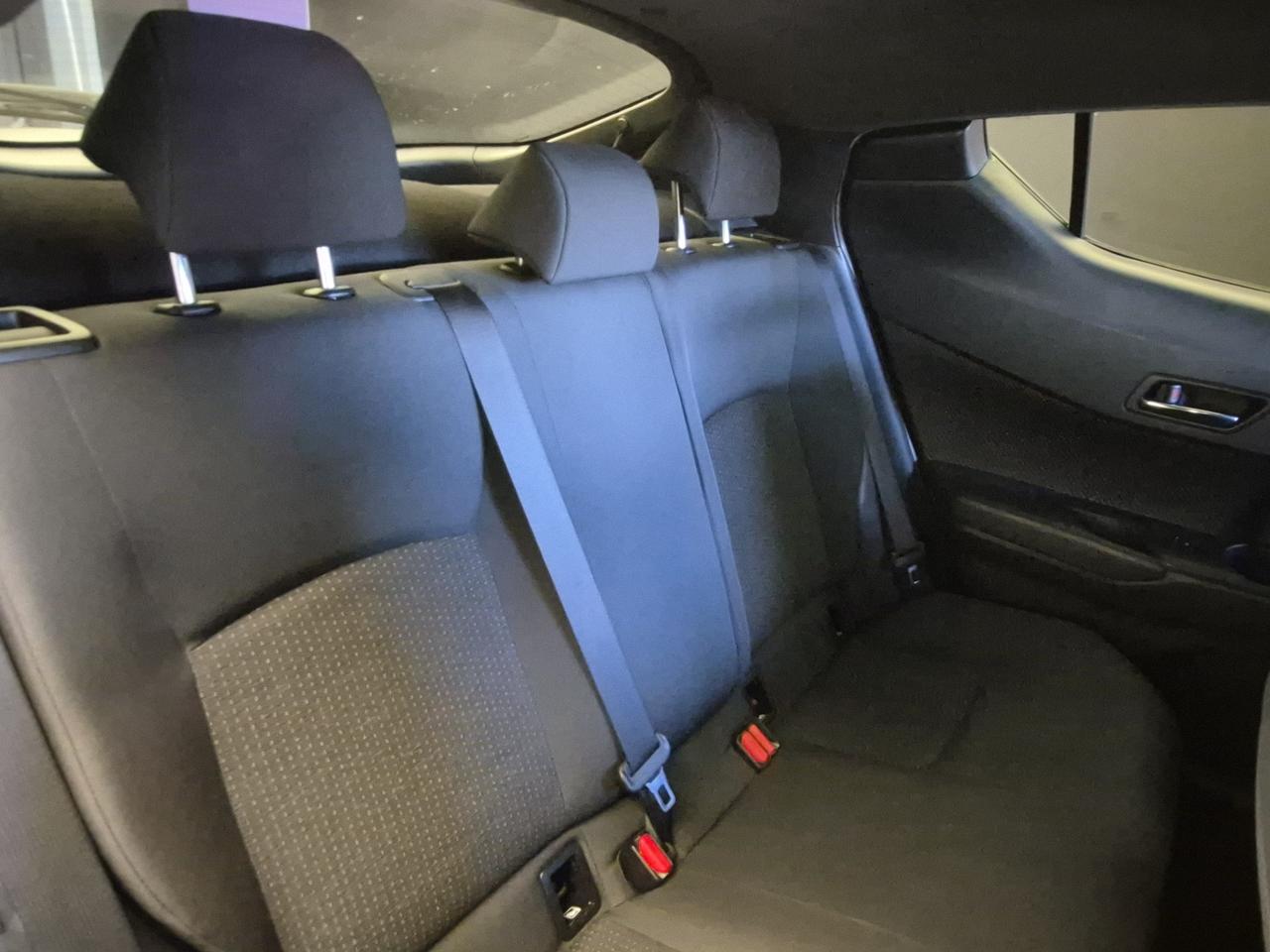 TOYOTA C-HR 1.8h Style 2wd e-cvt
