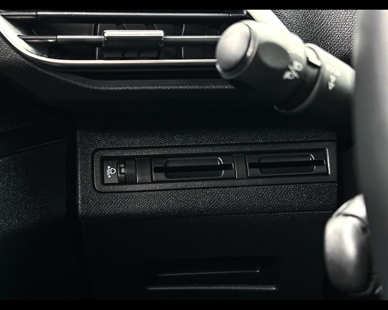 PEUGEOT 3008 2ª serie - 3008 PureTech Turbo 130 S&S Active
