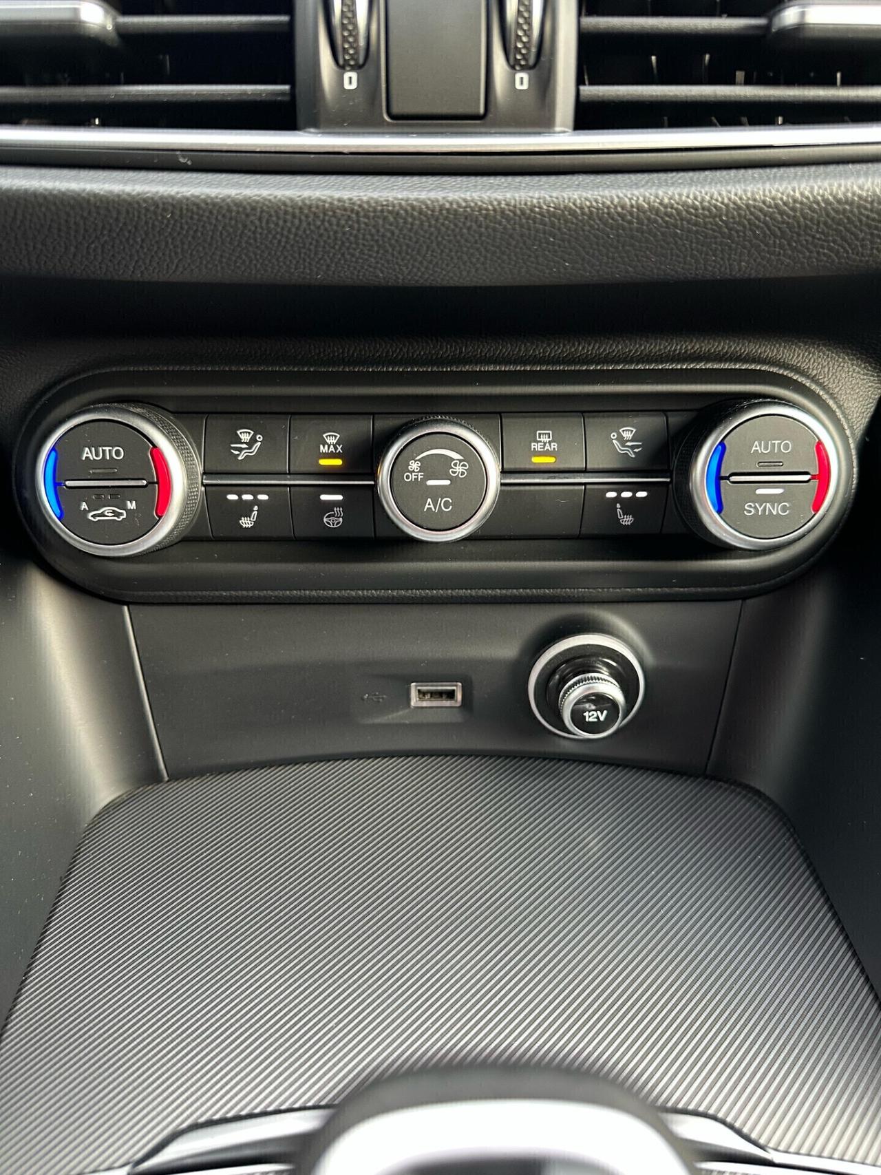 Alfa Romeo Stelvio 2.2 210 CV AT8 Q4 Veloce