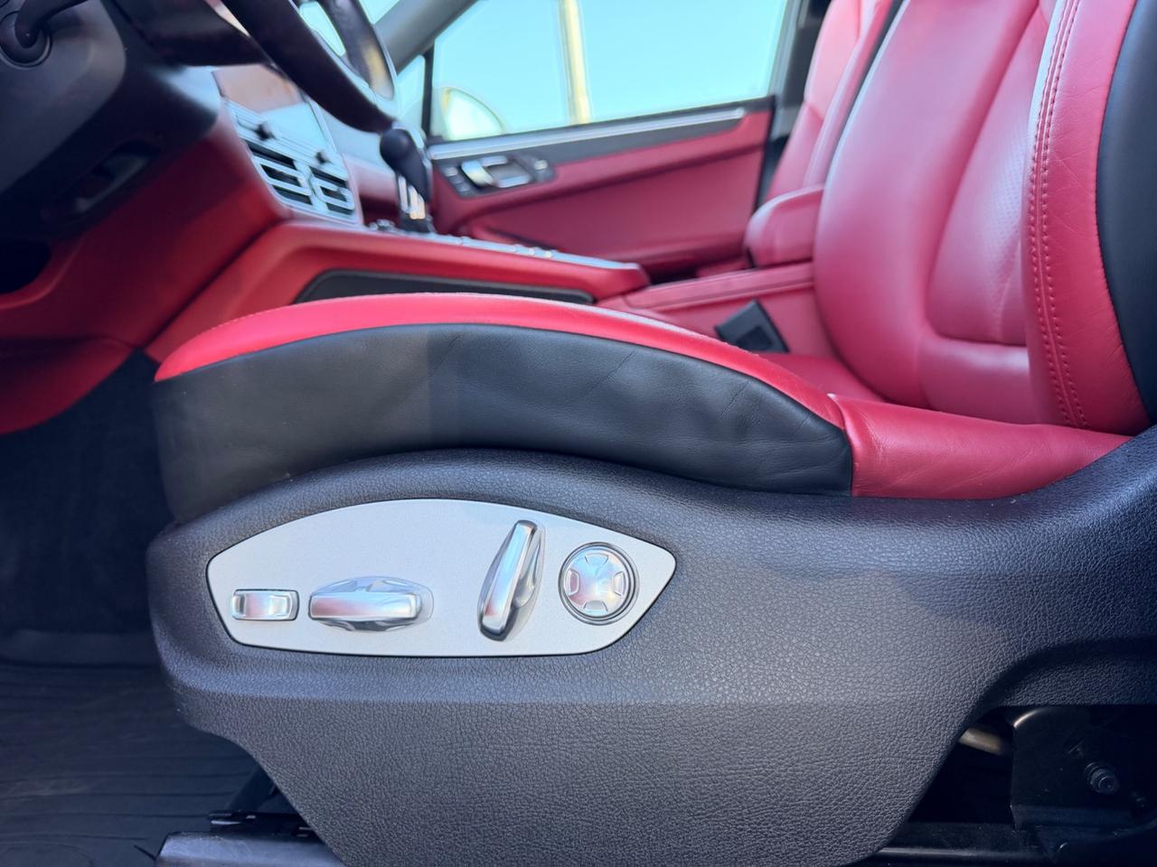 Porsche Macan 2.0i 245cv white edition int cartier