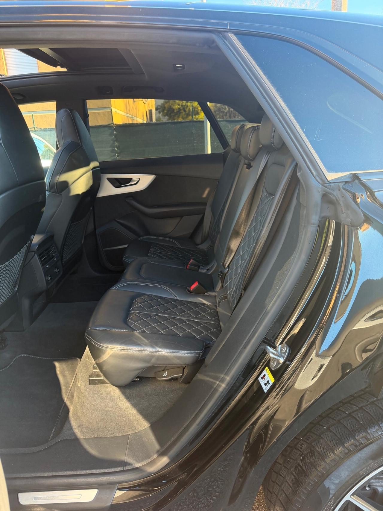 Audi Q8 50 QUATTRO 3.0 TDI S-LINE - FULL OPT. - TETTO -