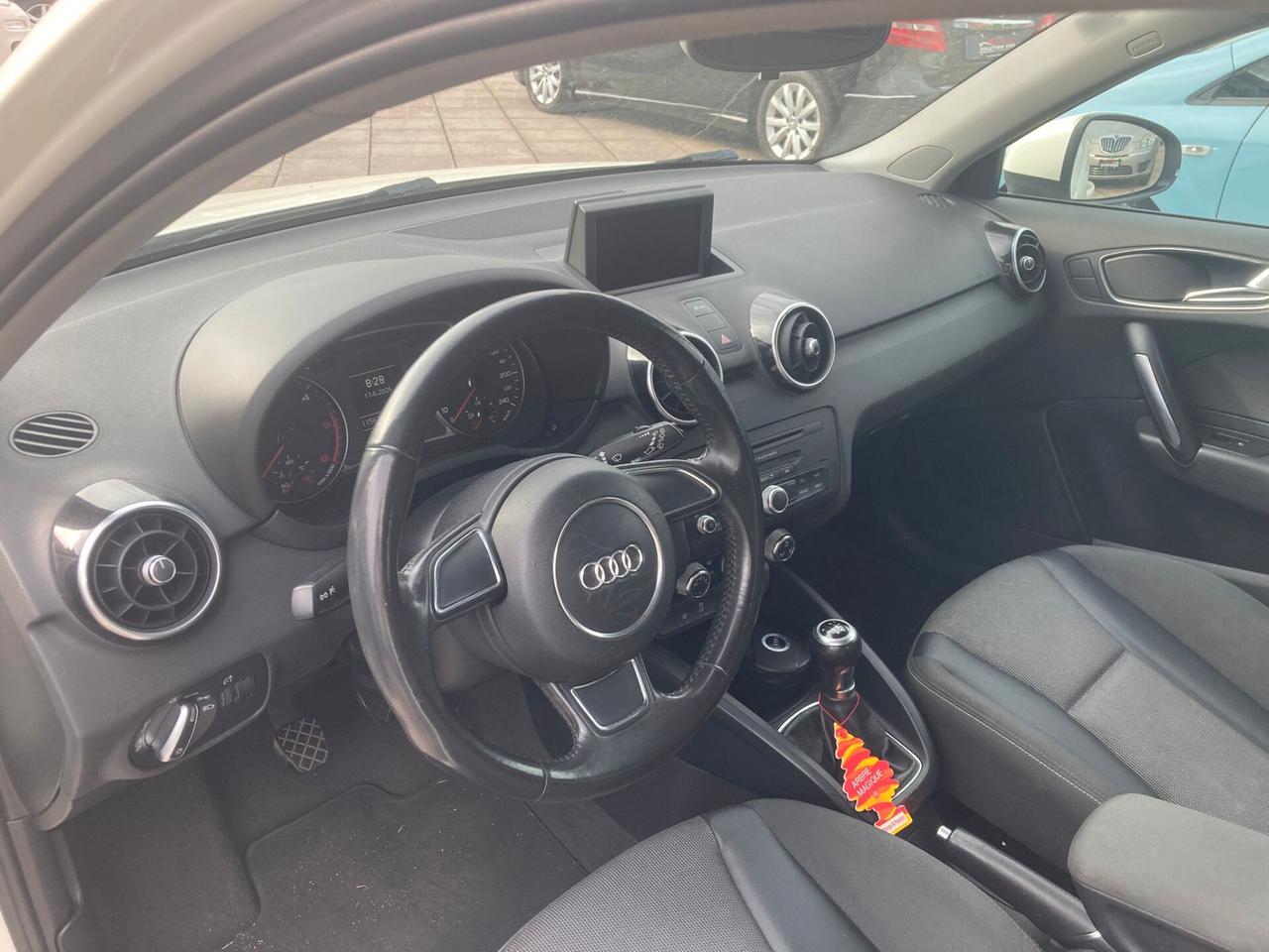 Audi A1 1.6 TDI 105 CV Attraction