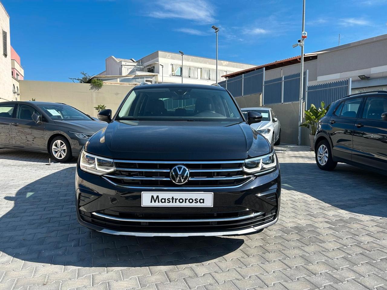 Volkswagen Tiguan 2.0 TDI 150 CV SCR DSG Elegance
