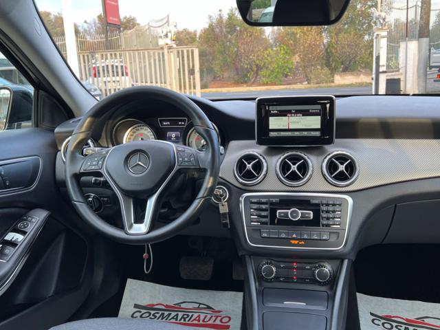 MERCEDES-BENZ GLA 200 d Automatic 4Matic Sport