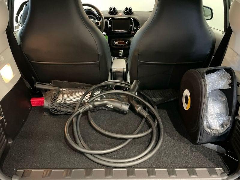 smart fortwo EQ Edition One (22kW)