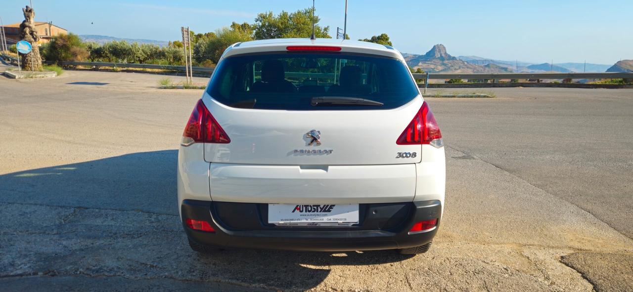 Peugeot 3008 1.6 HDi 115CV Business