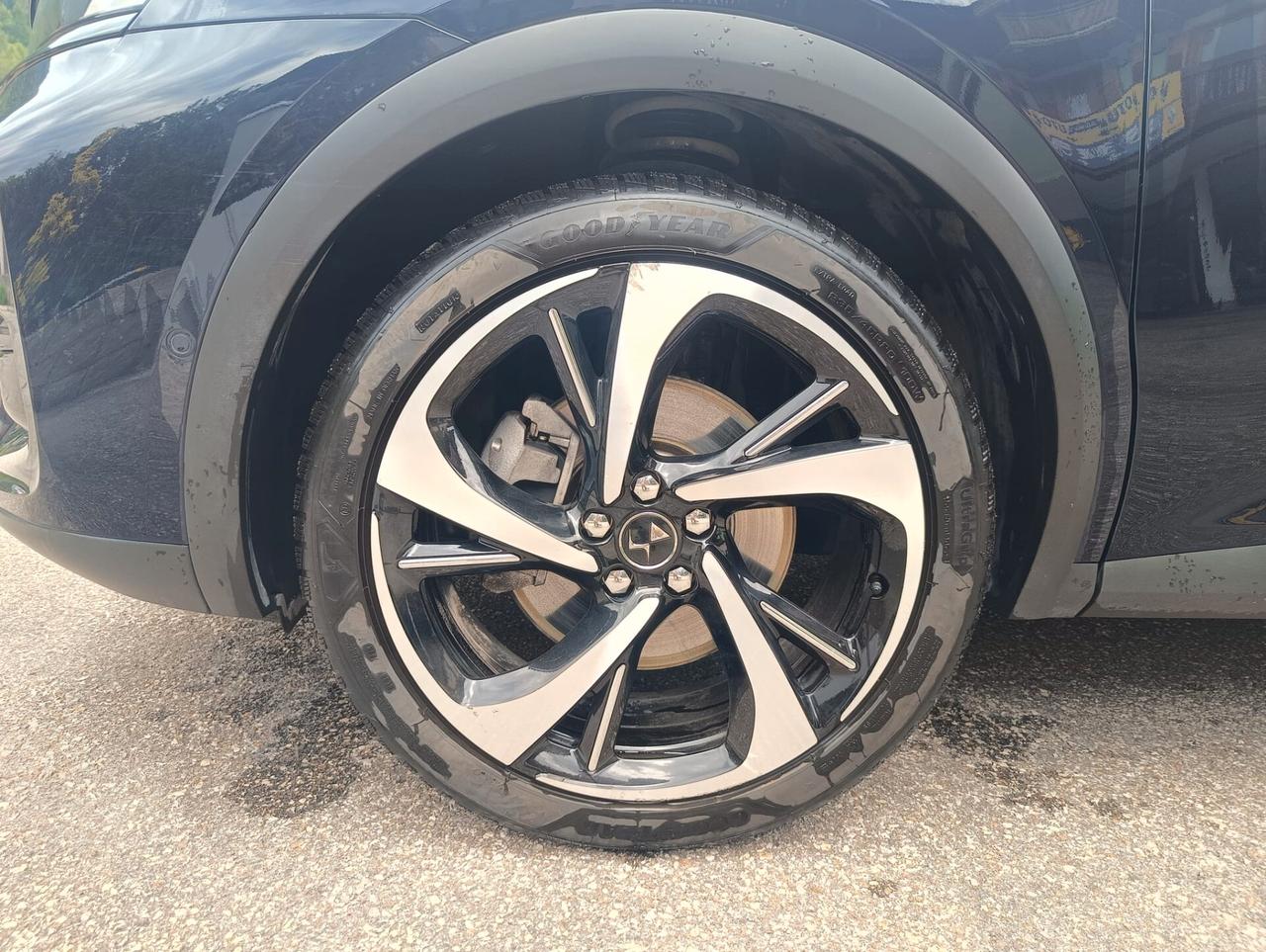 DS7 Crossback 1.6 e-tense Plug-In Hybrid 4x4 Ligne Noire