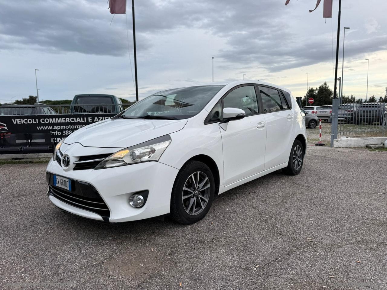 TOYOTA Verso 1.6 D-4D Style 7 posti