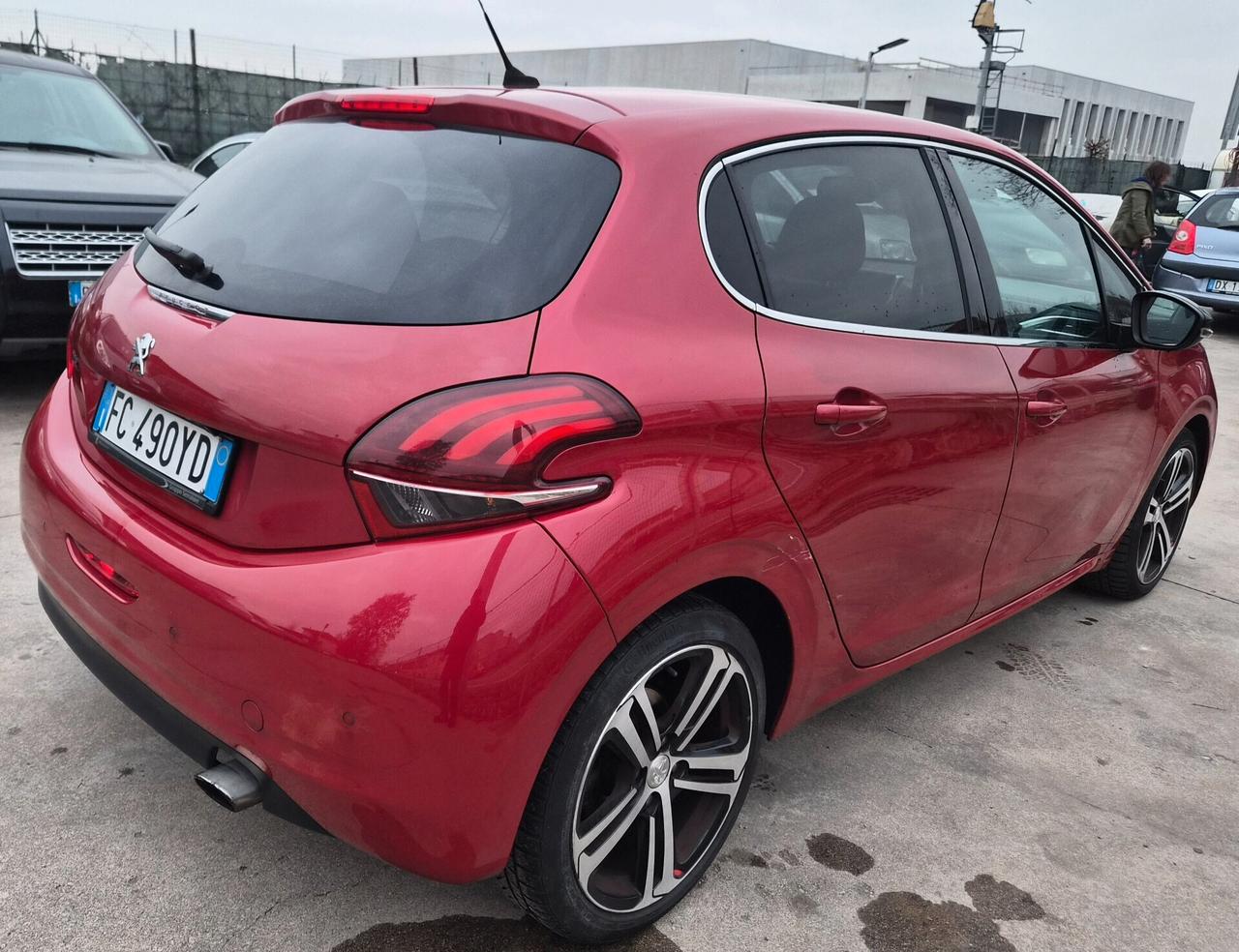 Peugeot 208 PureTech Turbo 110 S&S 5 porte GT Line