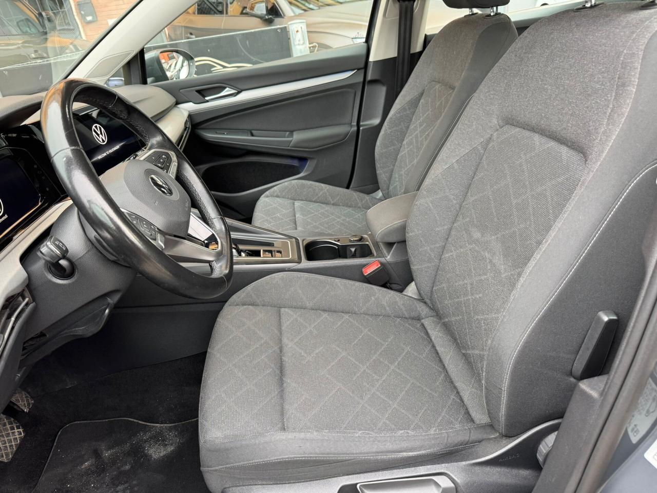 Volkswagen Golf 1.0 eTSI EVO DSG Life