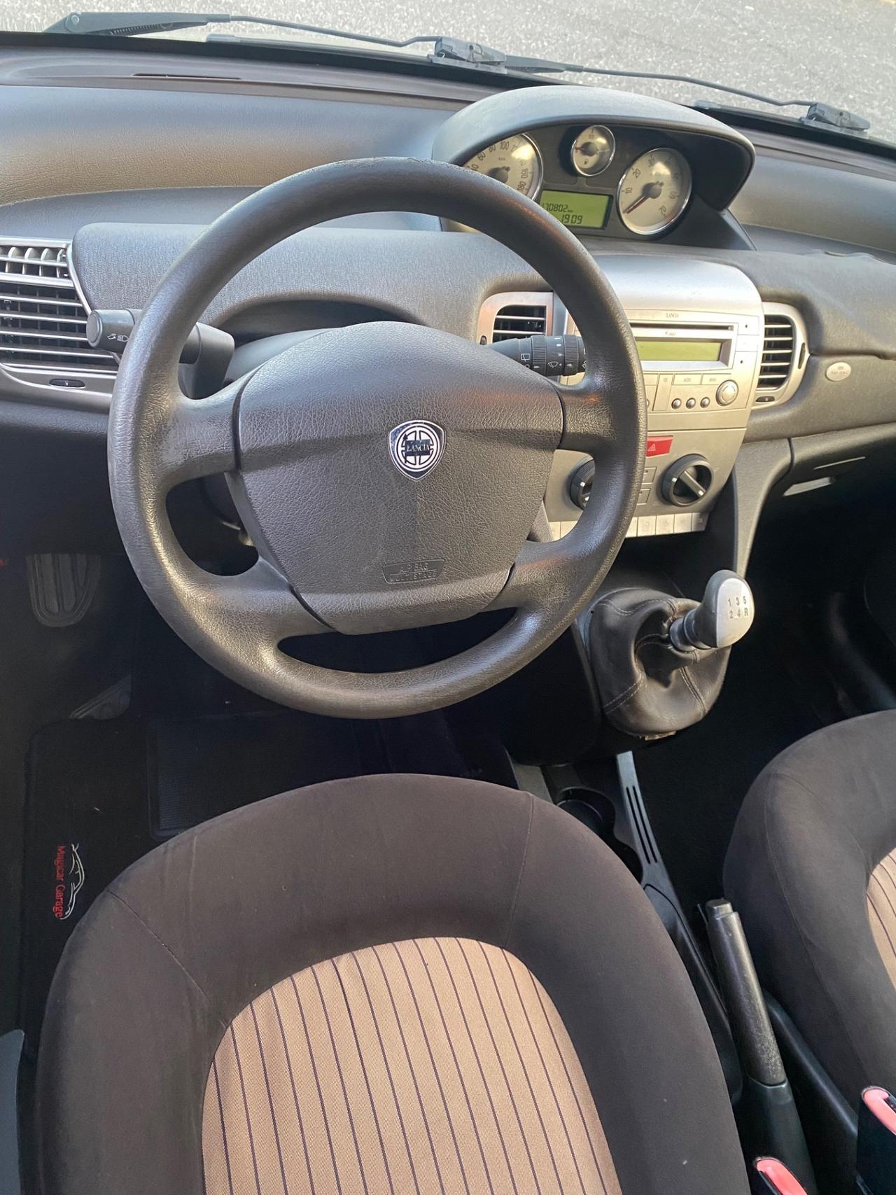 Lancia Ypsilon 1.2 Oro Giallo