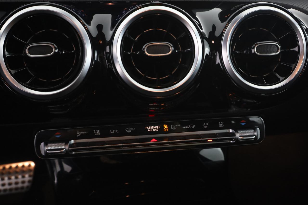 MERCEDES Classe A (W177) A 250 e EQ-POWER Automatic PREMIUM