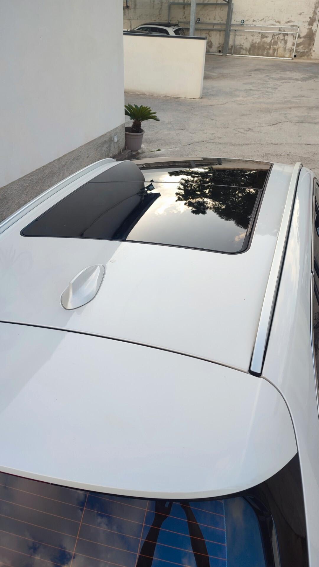 BMW X1 Xdrive - TETTO APRIBILE -bianco perla
