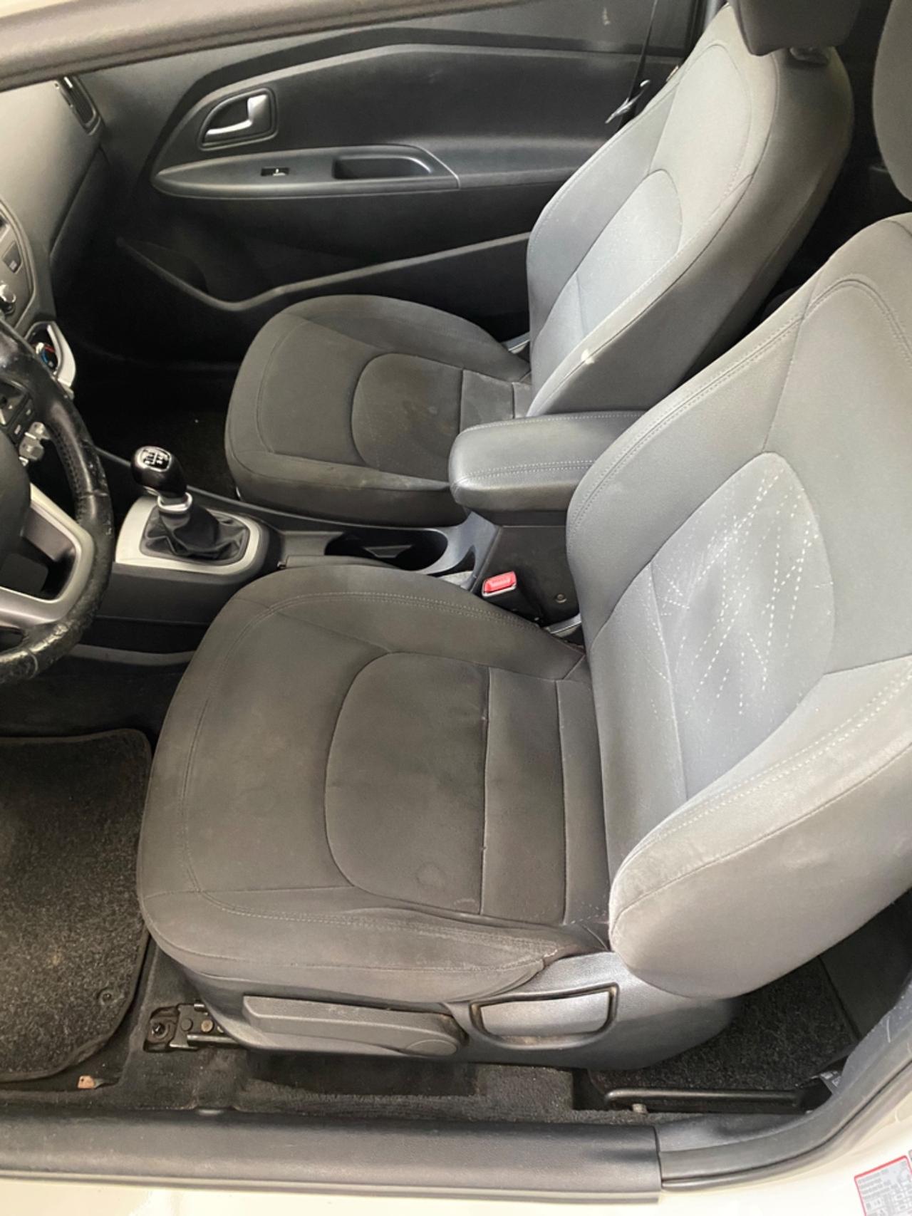 Kia Rio 1.1 CRDi WGT 3p. EX