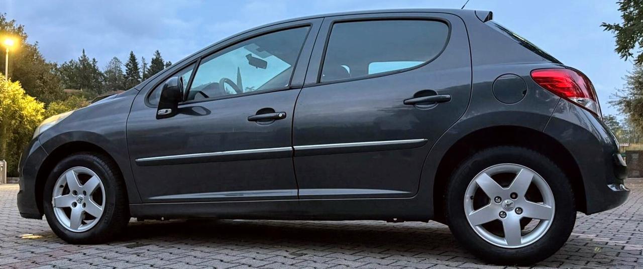 Peugeot 207*UNICOPROPRIETARIO *1.4 VTi 95CV 5p. XS
