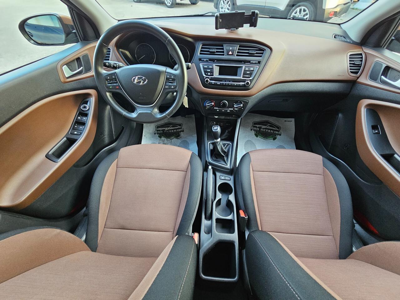 Hyundai i20 1.2 84 CV 5 porte Gpl