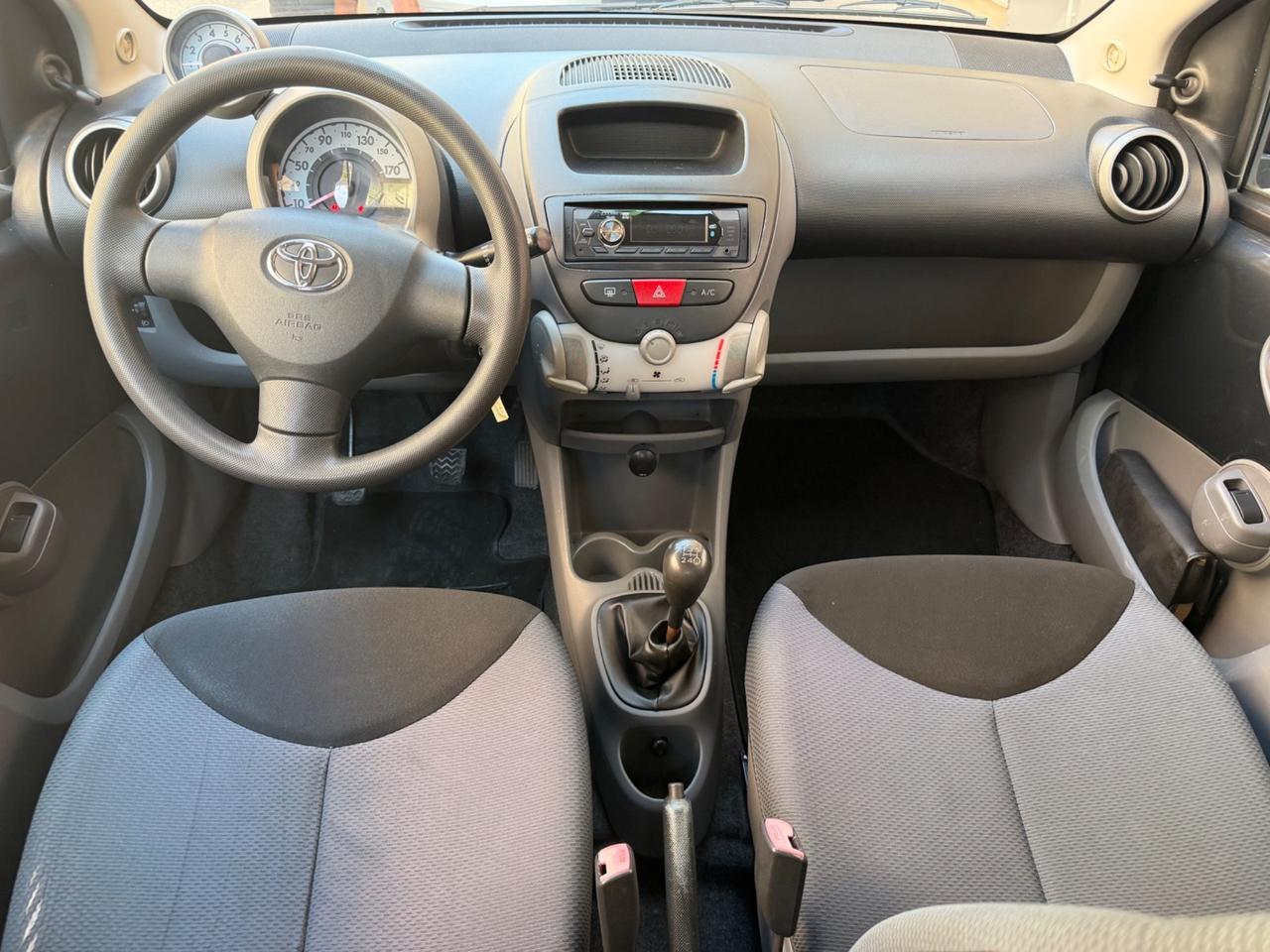 Toyota Aygo 1.0 12V VVT-i 5 porte 2006