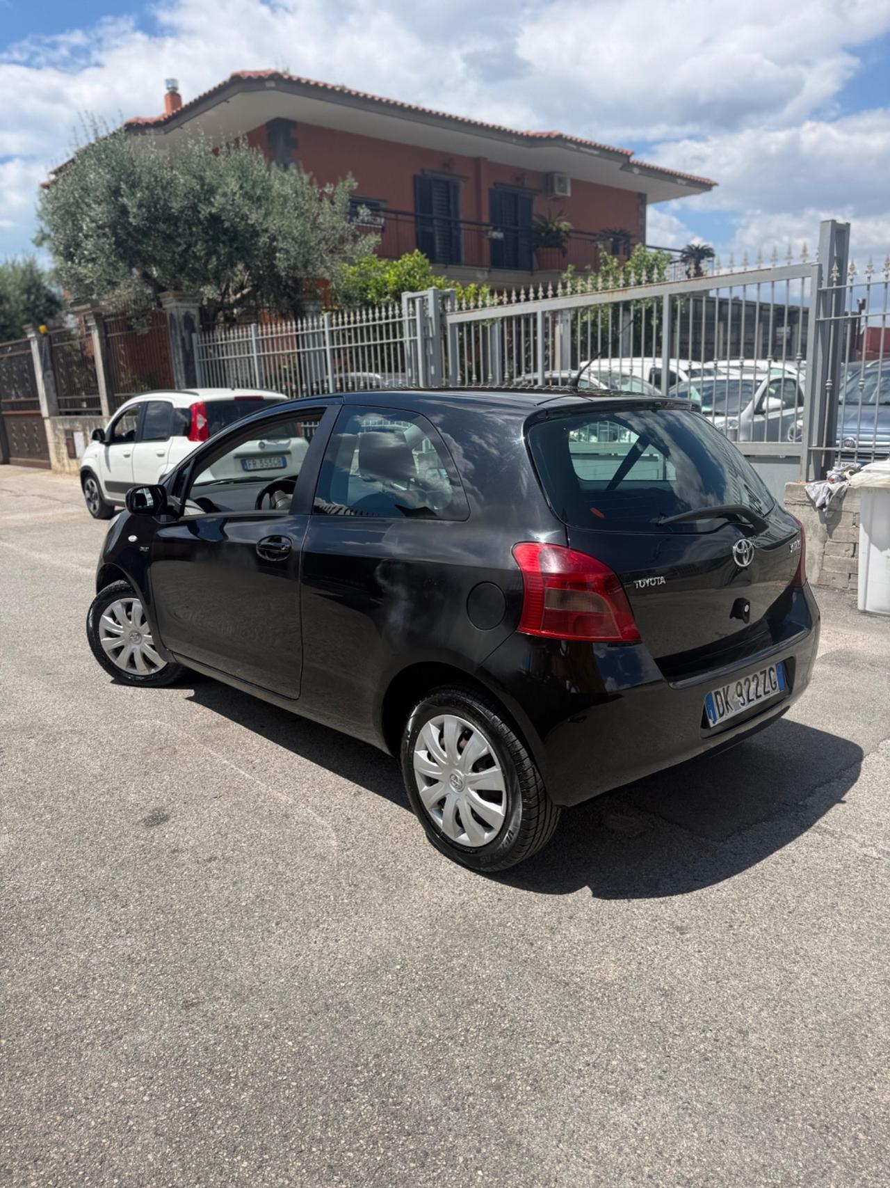 Toyota Yaris 1.4 D-4D 3 porte Navi