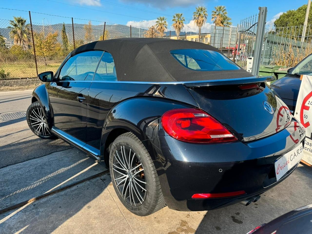 Volkswagen Maggiolino Cabrio Un Gioiello di Auto 2.000€ di Bonus Rottamazione!