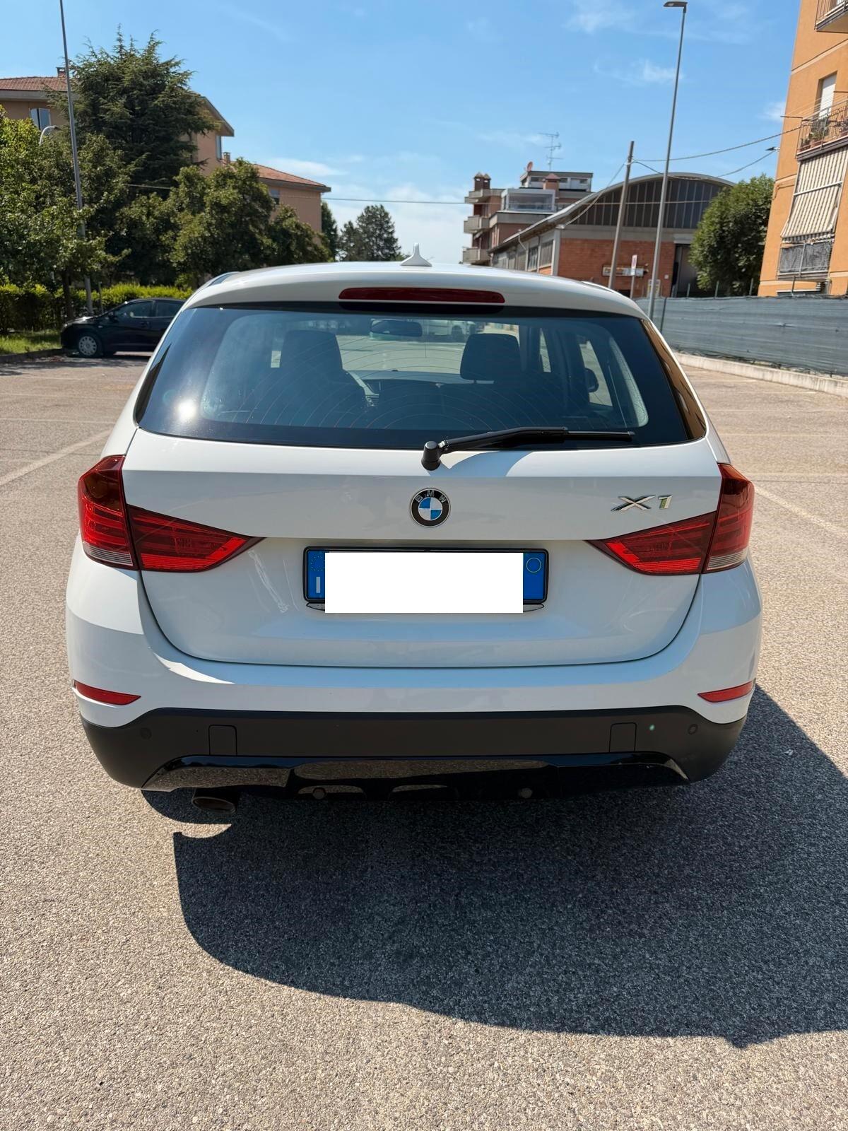 BMW X1 2.0 xdrive - AUT. - 4X4 - NAV. - 12 MESI DI GARANZIA -