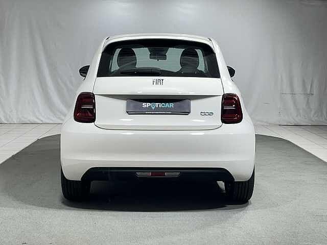 Fiat 500e Berlina 42 kWh