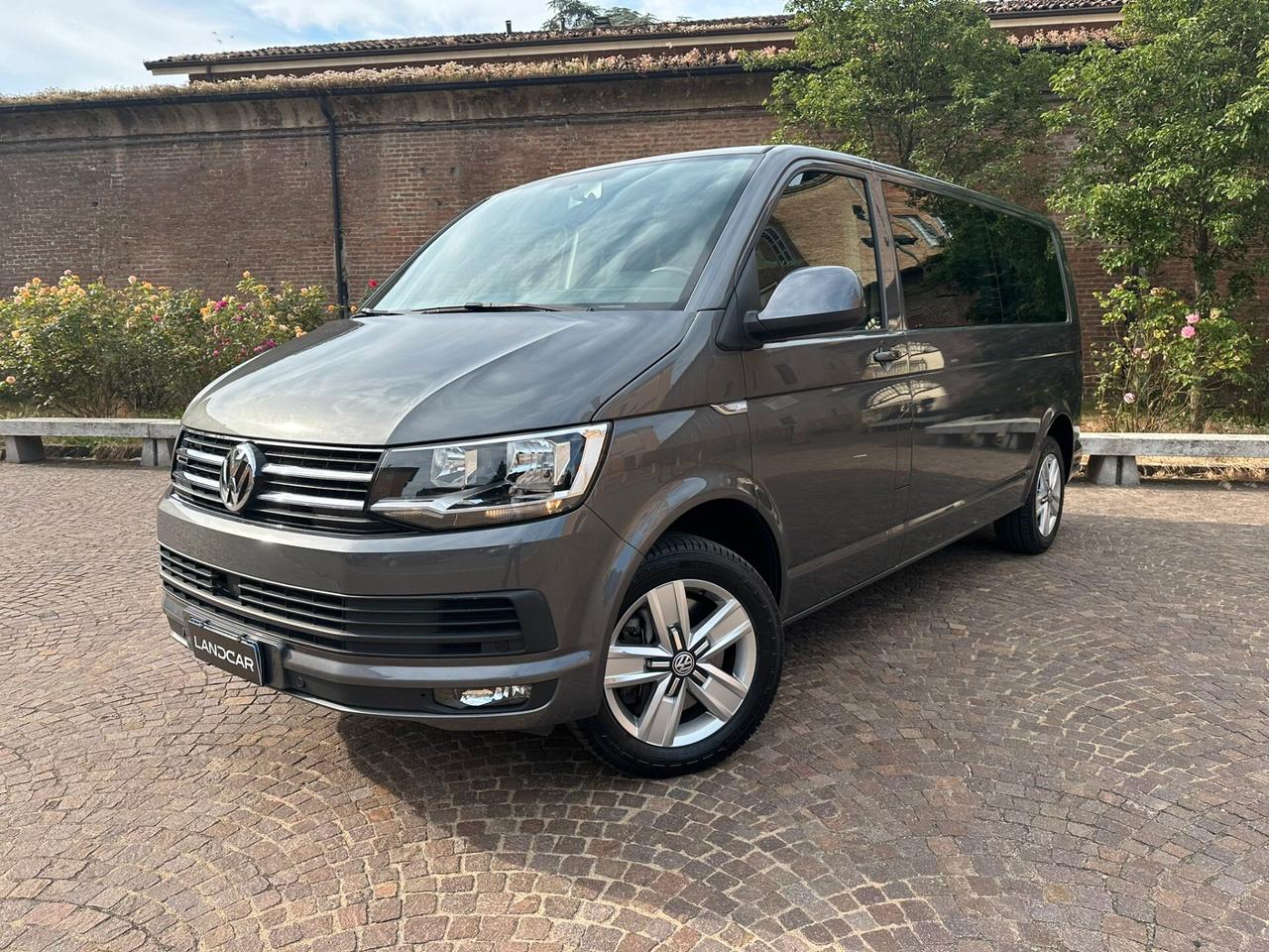 Volkswagen T6 Caravelle Multivan 2.0TDI 204cv DSG 4Motion 9 POSTI