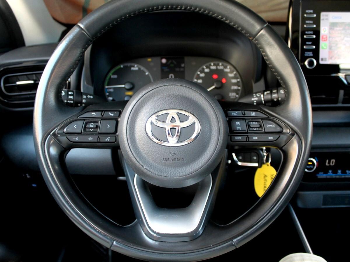 Toyota Yaris 1.5Hybrid IVA DEDUC. AUTOCARRO N1