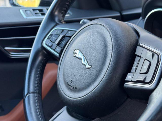 JAGUAR F-Pace 3.0 D V6 300 CV AWD aut. First Edition PELLE