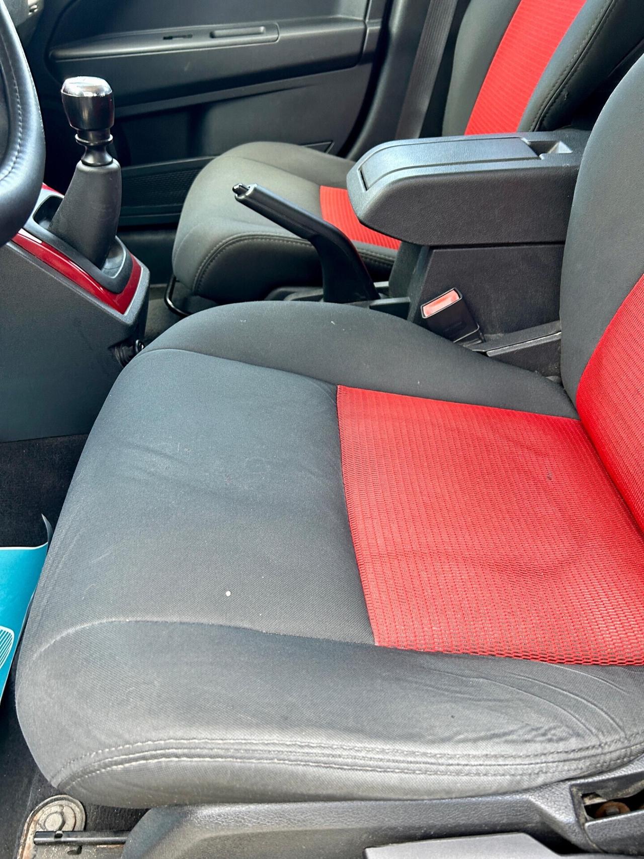 Dodge Caliber 2.0 Turbodiesel DPF SXT Sport