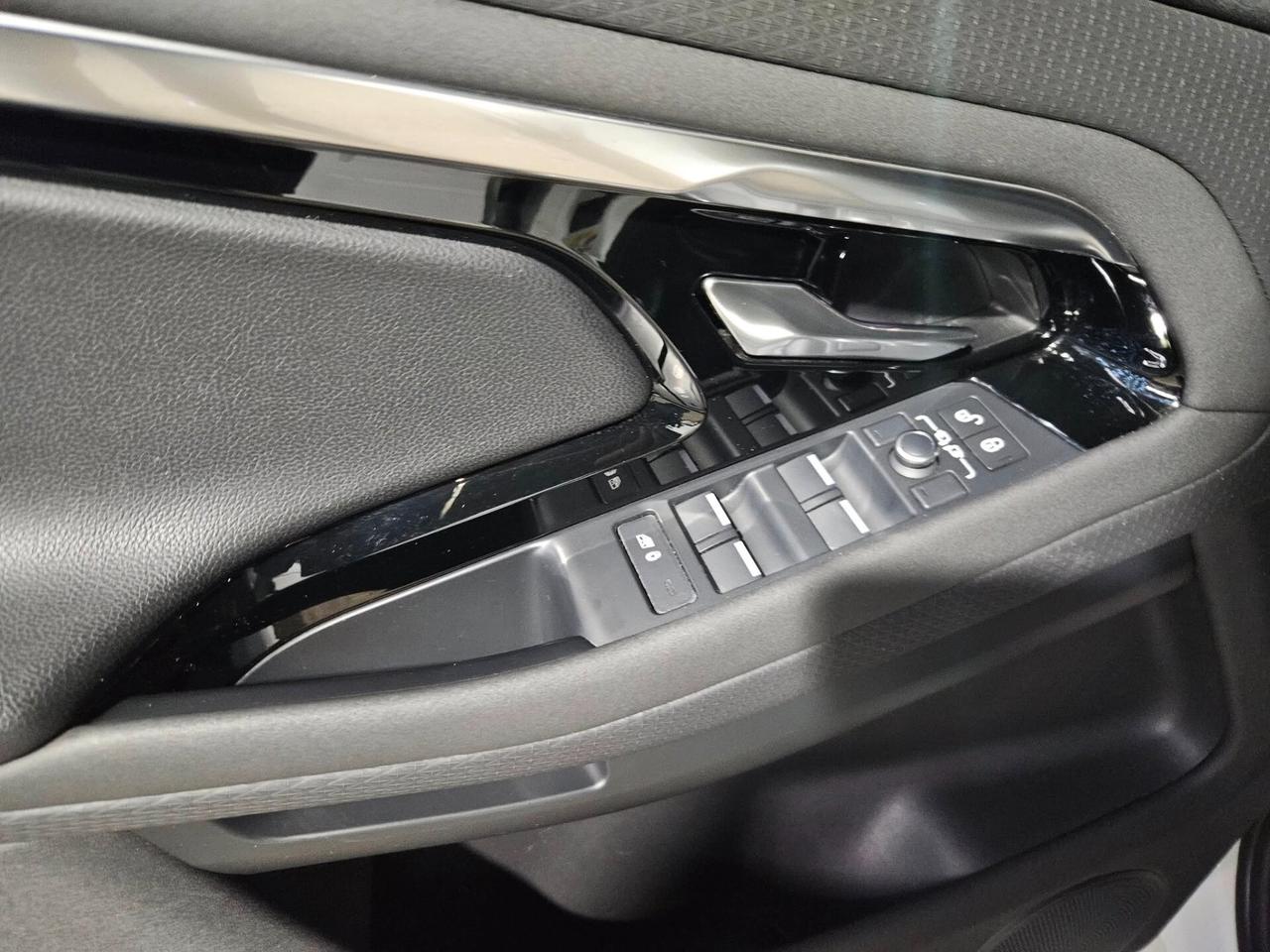 Land Rover Range Evoque 2.0D I4-L.Flw 150 CV AWD Auto SE