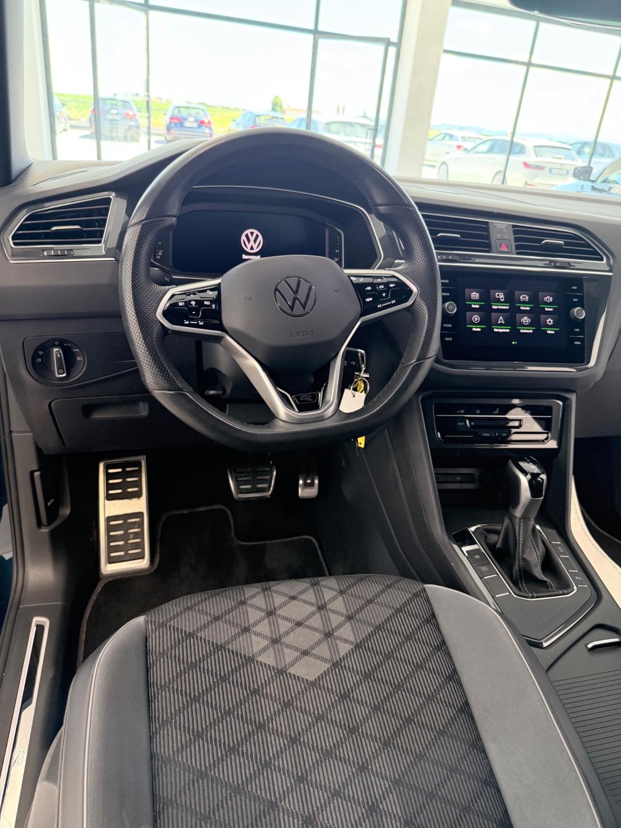 Volkswagen Tiguan 2.0 TDI 150 CV SCR DSG R-Line
