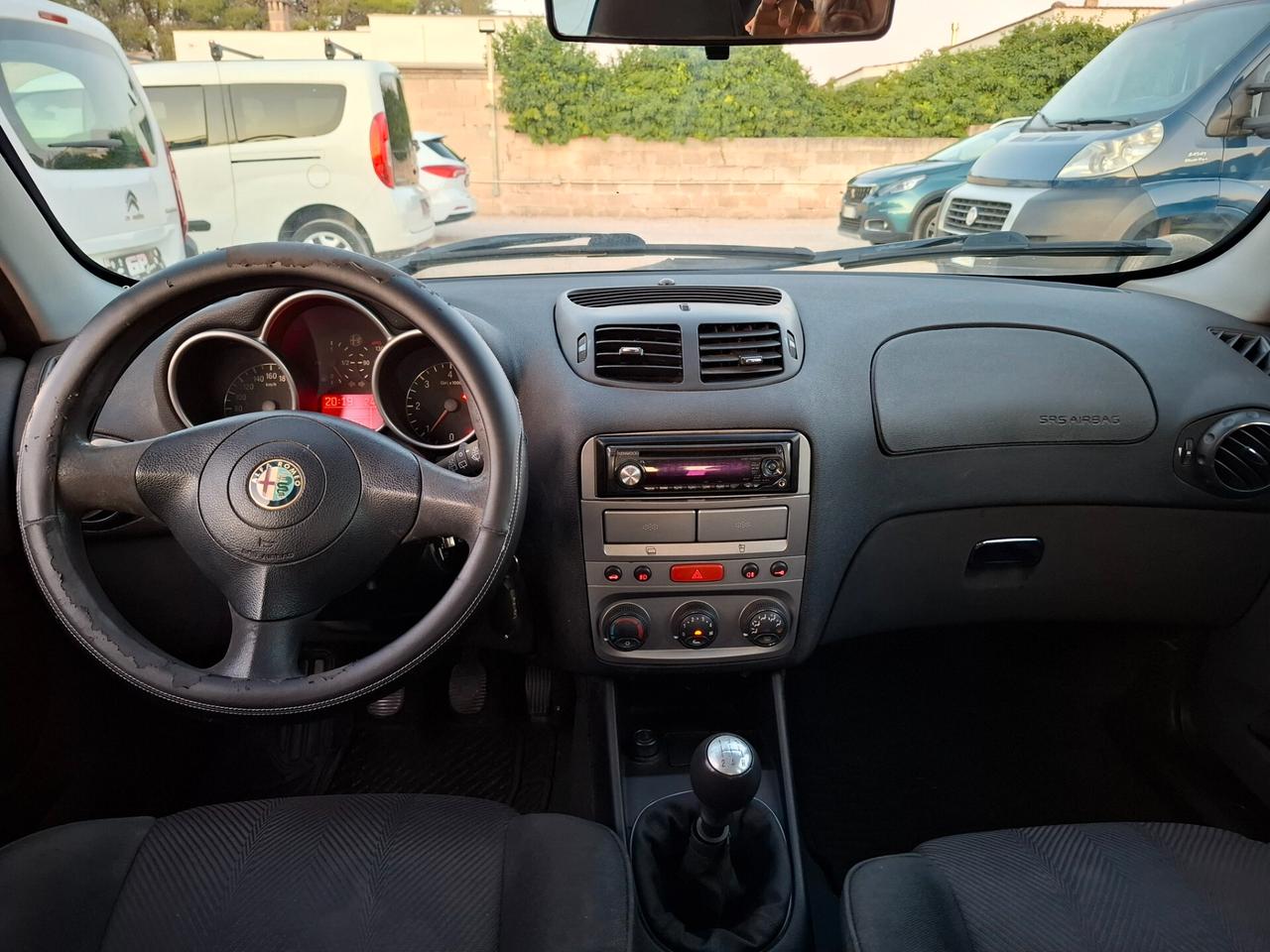 Alfa Romeo 147 1.9 JTD (115 CV) 5p. Distinctive