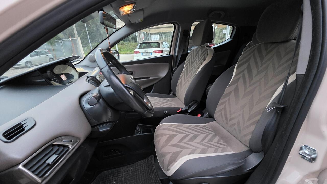 Lancia Ypsilon 1.3 MJT 16V 95 CV 5 porte S&S Platinum