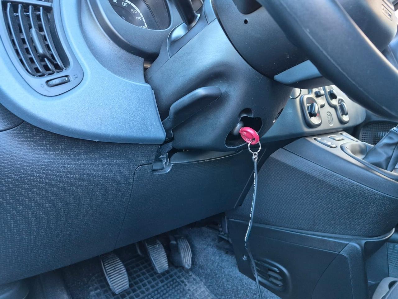 Fiat Panda 1.0 FireFly S&S Hybrid Red