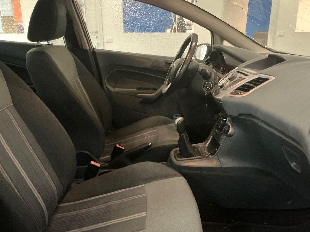 Ford Fiesta 1.4 5 porte Bz.- GPL Titanium